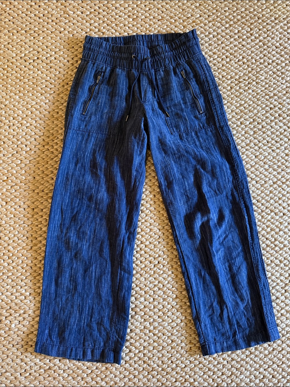 Athleta Cabo Linen Pants in Textured Indigo